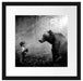 Mädchen mit Teddy und Bär im Wald, Monochrome Passepartout Quadratisch 40