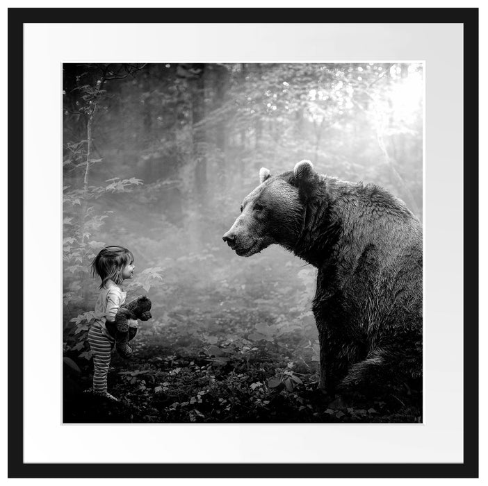 Mädchen mit Teddy und Bär im Wald, Monochrome Passepartout Quadratisch 55