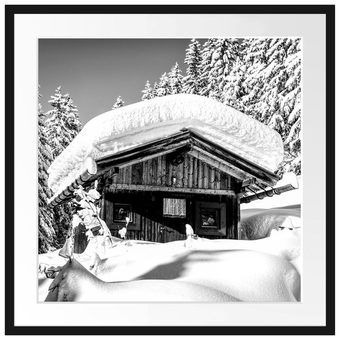 Verschneite Skihütte in Alpenwald, Monochrome Passepartout Quadratisch 70