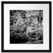 Wolf sitzt auf einem Stein im Herbstwald, Monochrome Passepartout Quadratisch 40