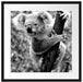 Neugieriger Koala an Baumstamm, Monochrome Passepartout Quadratisch 55
