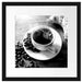 Tasse Kaffee mit Bohnen und Croissant, Monochrome Passepartout Quadratisch 40