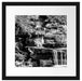 Kleiner Wasserfall über Steinplatten, Monochrome Passepartout Quadratisch 40