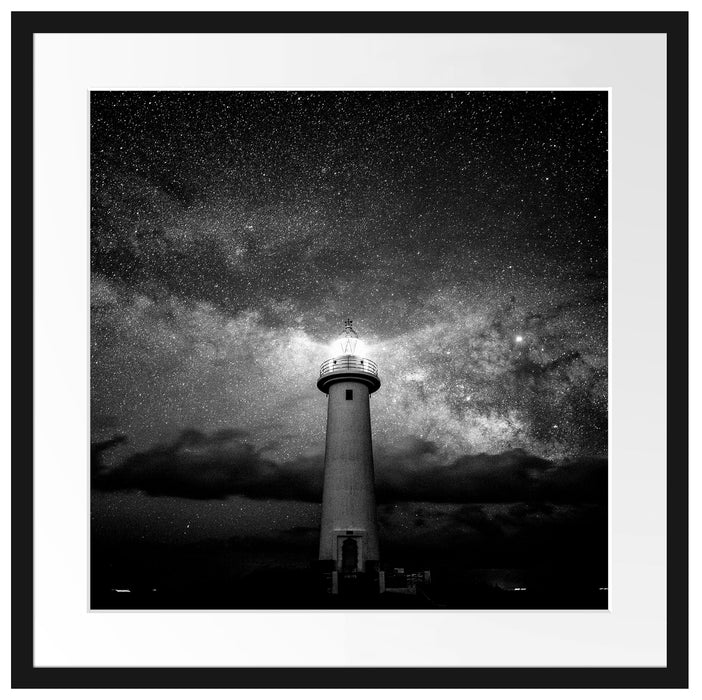 Leuchtturm in klarer Sternennacht, Monochrome Passepartout Quadratisch 55