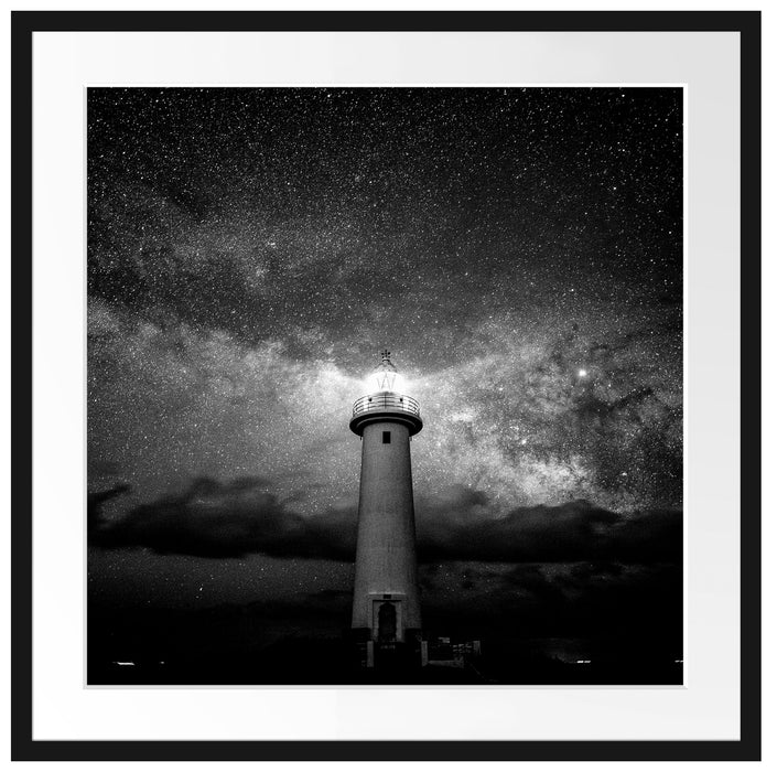 Leuchtturm in klarer Sternennacht, Monochrome Passepartout Quadratisch 70