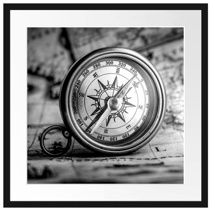 Alter Kompass auf Weltkarte, Monochrome Passepartout Quadratisch 55