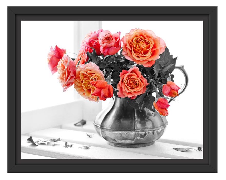 Wunderschöne Rosen in Krug Schattenfugenrahmen 38x30