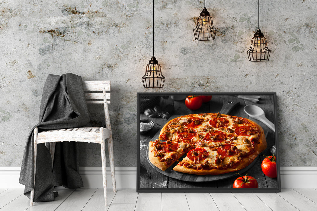 Salamipizza frisch aus dem Ofen Schattenfugenrahmen Wohnzimmer