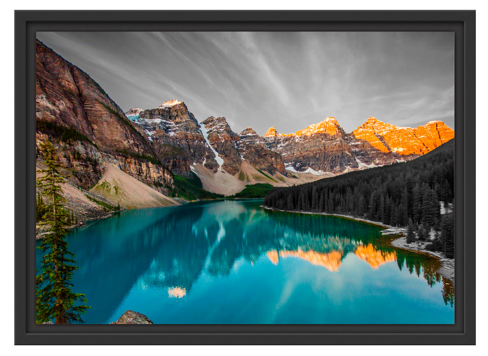 Moraine Lake in Canada Schattenfugenrahmen 55x40