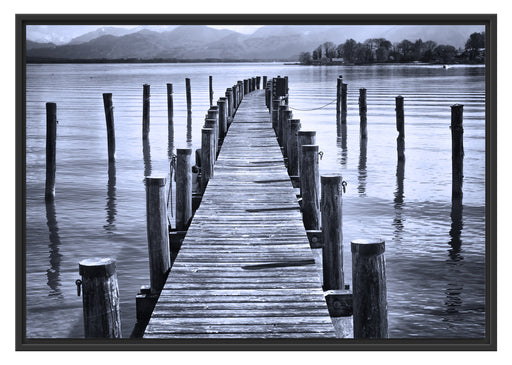 Langer Holzsteg ins Meer Schattenfugenrahmen 100x70