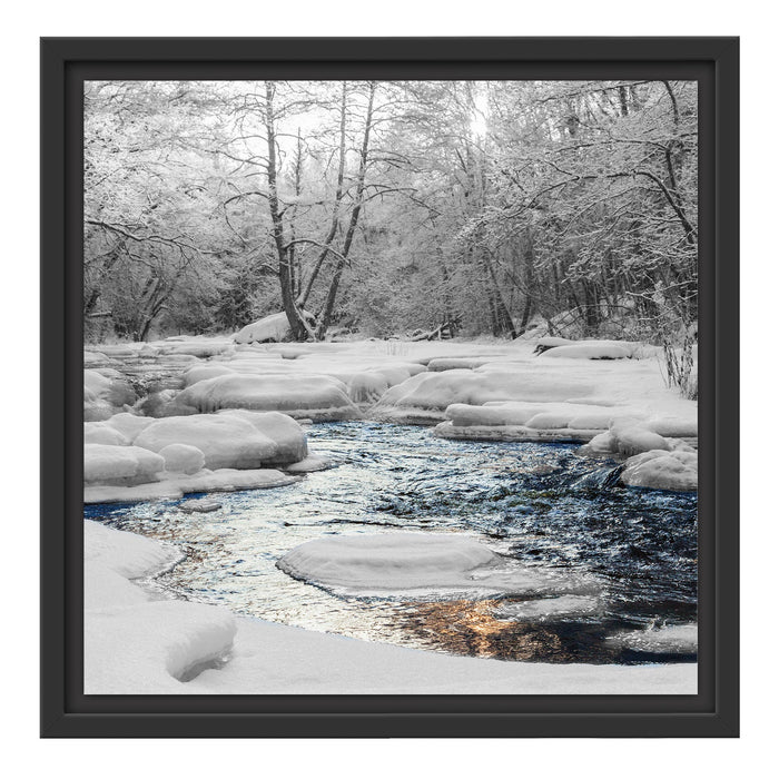 wunderschöner Bach im Winter Schattenfugenrahmen Quadratisch 40x40