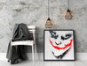 Joker Gesicht auf Spanplatte Quadratisch Schattenfugenrahmen Dekovorschlag