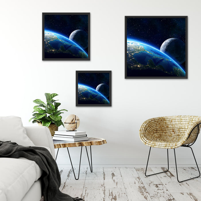 Erde und Mond im All Quadratisch Schattenfugenrahmen Wohnzimmer