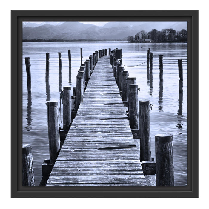 Langer Holzsteg ins Meer Schattenfugenrahmen Quadratisch 40x40