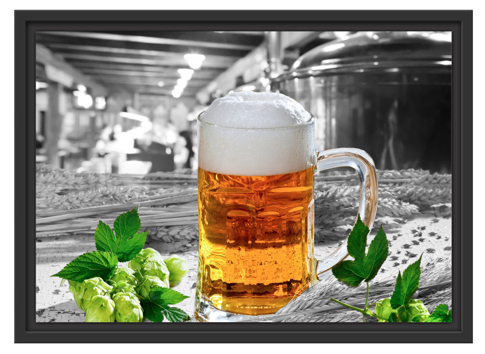 Frisches Bier mit Schaumkrone Schattenfugenrahmen 55x40