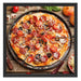 Leckere Pizza auf Holztisch Schattenfugenrahmen Quadratisch 55x55
