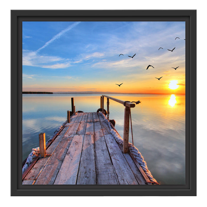 Steg mit Möwen bei Sonnenuntergang Schattenfugenrahmen Quadratisch 40x40