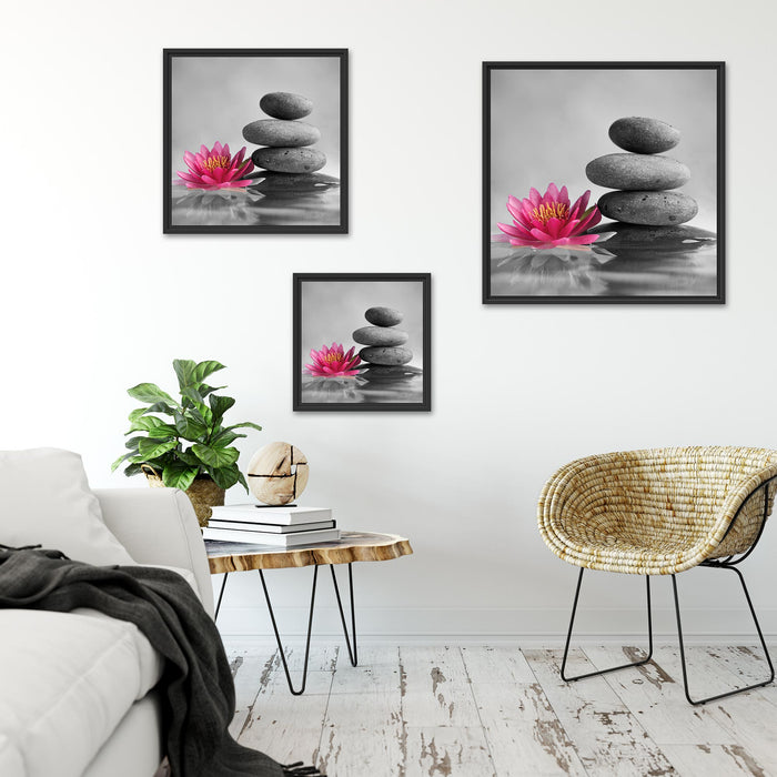 Seerosenblüte vor Zen Steinen Quadratisch Schattenfugenrahmen Wohnzimmer