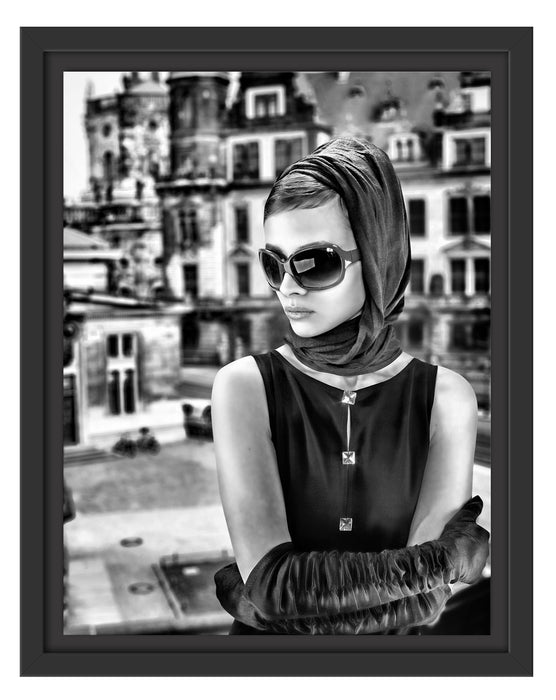 Audrey in Paris Schattenfugenrahmen 38x30