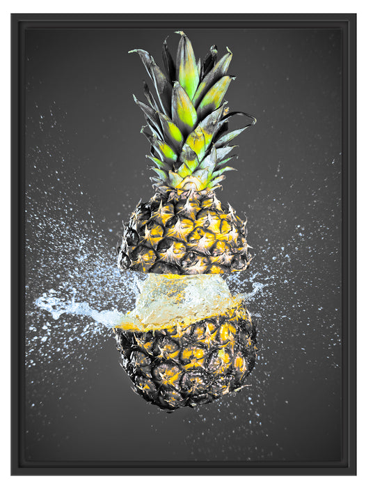 Ananas mit Wasser bespritzt Schattenfugenrahmen 80x60