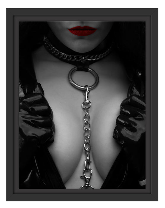 Pixxprint Strenge Domina rote Lippen mit Halsband, im Schwebe-Effekt Bilderrahmen