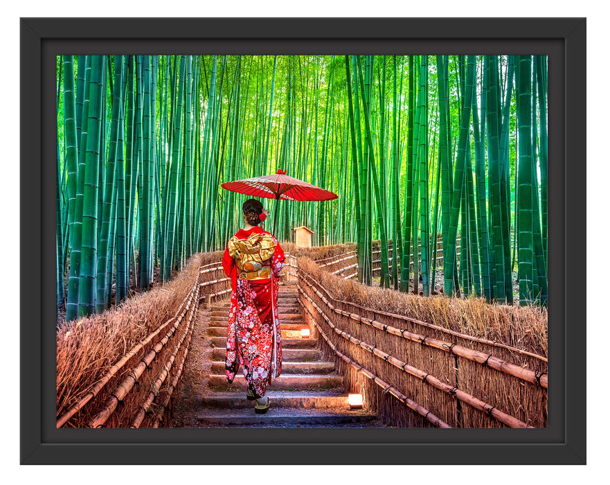 Pixxprint Frau im janapischen Kimono im Bambuswald, im Schwebe-Effekt Bilderrahmen