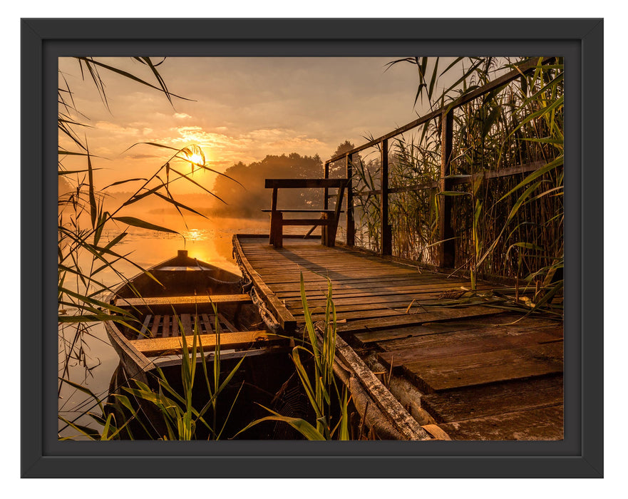 Pixxprint Bootssteg am See bei Sonnenuntergang, im Schwebe-Effekt Bilderrahmen