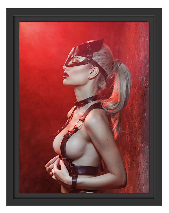 Pixxprint Sexy Blondine in Leder im Rotlicht, im Schwebe-Effekt Bilderrahmen