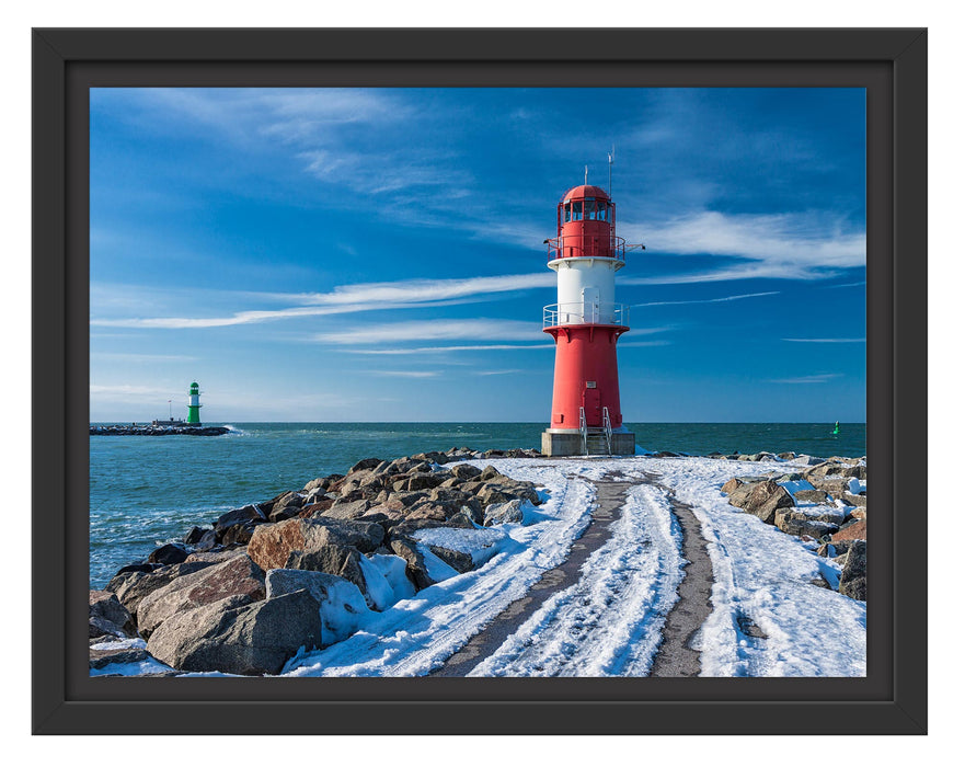 Pixxprint Molentürme in Warnemünde im Winter, im Schwebe-Effekt Bilderrahmen