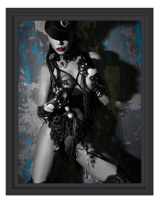 Pixxprint Sexy Domina mit Peitsche B&W Detail, im Schwebe-Effekt Bilderrahmen