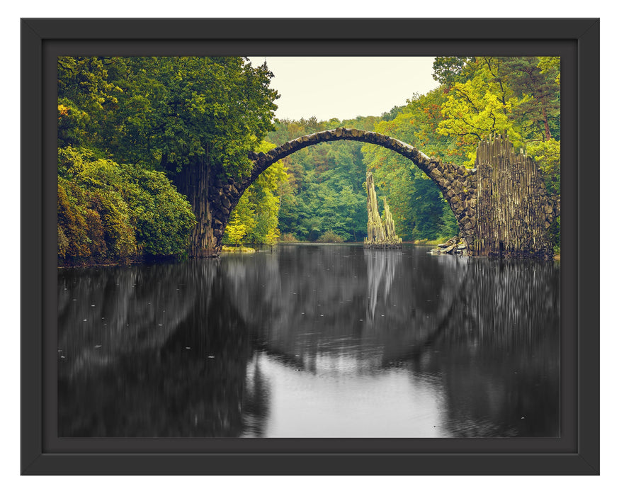 Pixxprint Rakotz-Brücke Kromlau Reflexion B&W Detail, im Schwebe-Effekt Bilderrahmen