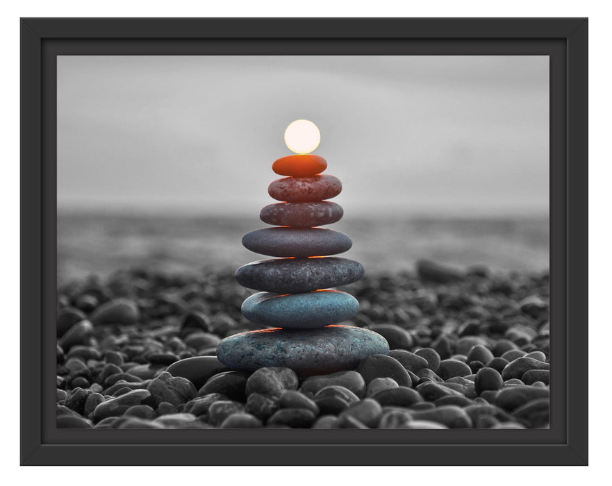 Pixxprint Kieselsteinpyramide im Sonnenuntergang B&W Detail, im Schwebe-Effekt Bilderrahmen