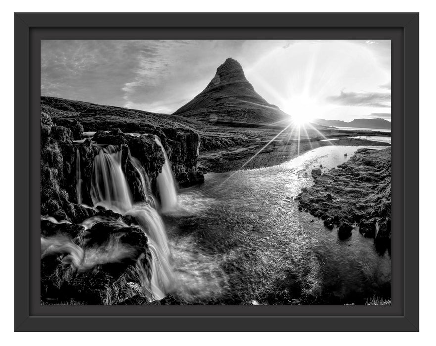 Pixxprint Wasserfall in Isalnd bei Sonnenuntergang, Monochrome, im Schwebe-Effekt Bilderrahmen