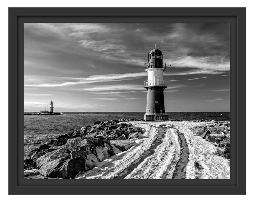 Pixxprint Molentürme in Warnemünde im Winter, Monochrome, im Schwebe-Effekt Bilderrahmen