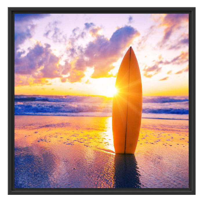Surfbrett am Strand Schattenfugenrahmen Quadratisch 70x70