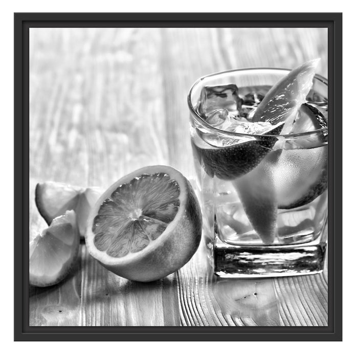 Gin Tonic Shot mit Zitronen Schattenfugenrahmen Quadratisch 55x55
