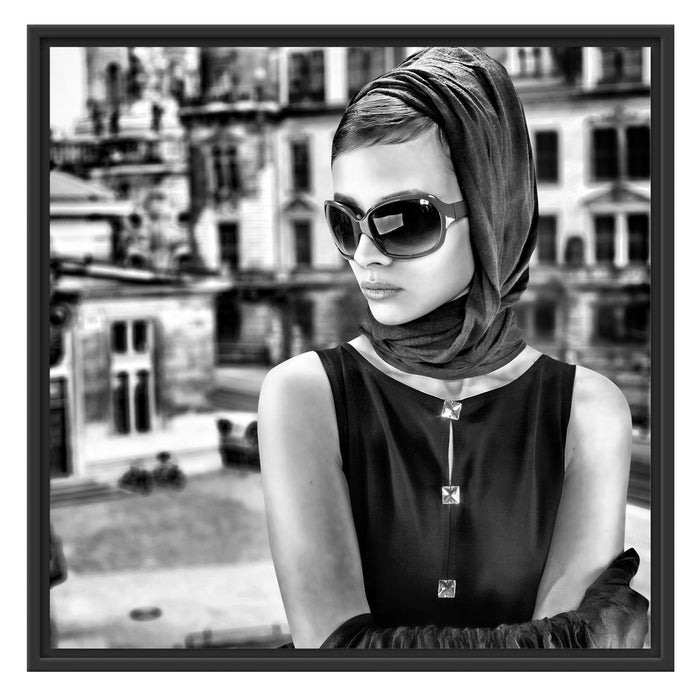 Audrey in Paris Schattenfugenrahmen Quadratisch 70x70