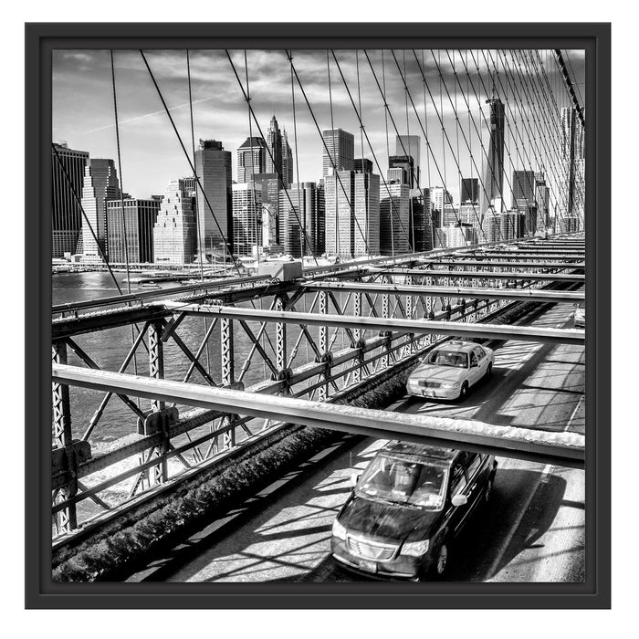 Gelbes Taxi in New York auf Brücke Schattenfugenrahmen Quadratisch 55x55