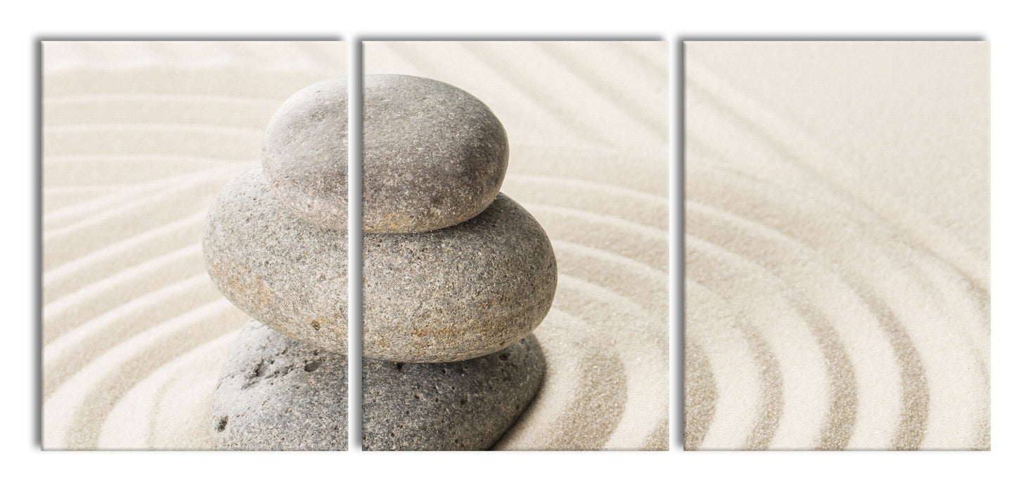 Steine in Sand mit Muster, XXL Leinwandbild als 3 Teiler