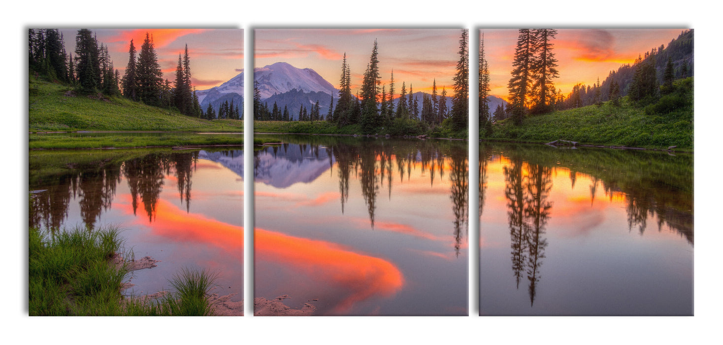 Sonnenaufgang Berglandschaft, XXL Leinwandbild als 3 Teiler