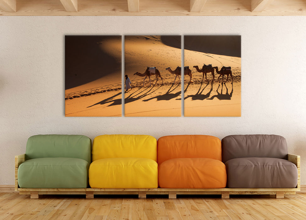Kamelkarawane in der Wüste, XXL Leinwandbild als 3 Teiler