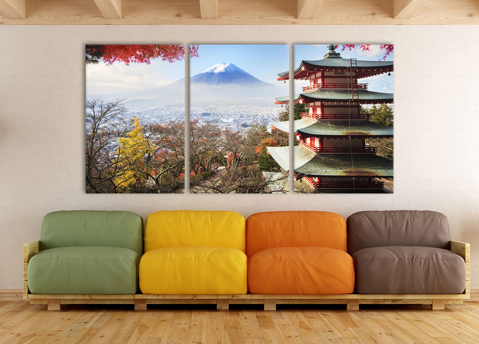 Japanischer Tempel im Herbst, XXL Leinwandbild als 3 Teiler