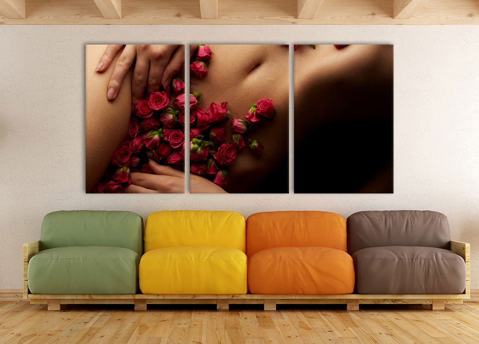 weiblicher Körper mit Rosen Blumen, XXL Leinwandbild als 3 Teiler