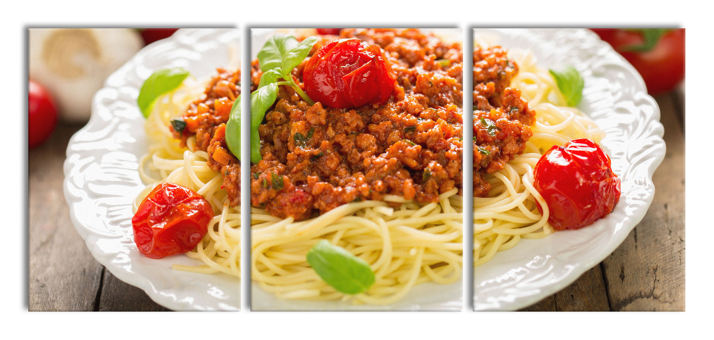 Spaghetti Bolognese auf dem Teller, XXL Leinwandbild als 3 Teiler