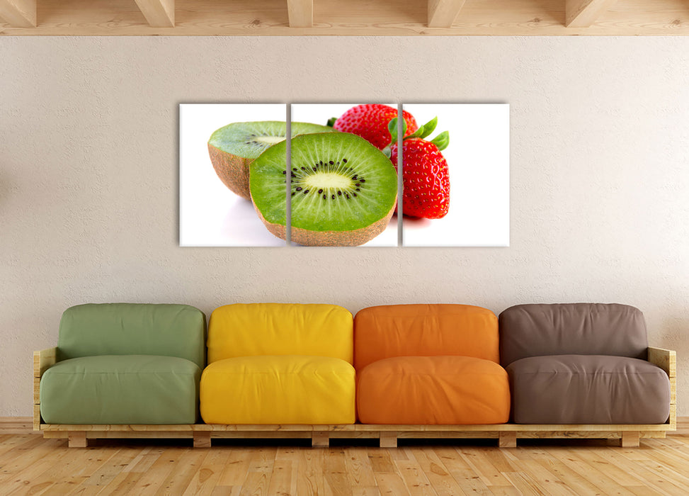 Kiwi und Erdbeeren, XXL Leinwandbild als 3 Teiler