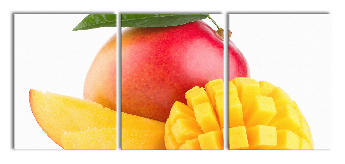 Zuckersüße aufgeschnittene Mango, XXL Leinwandbild als 3 Teiler