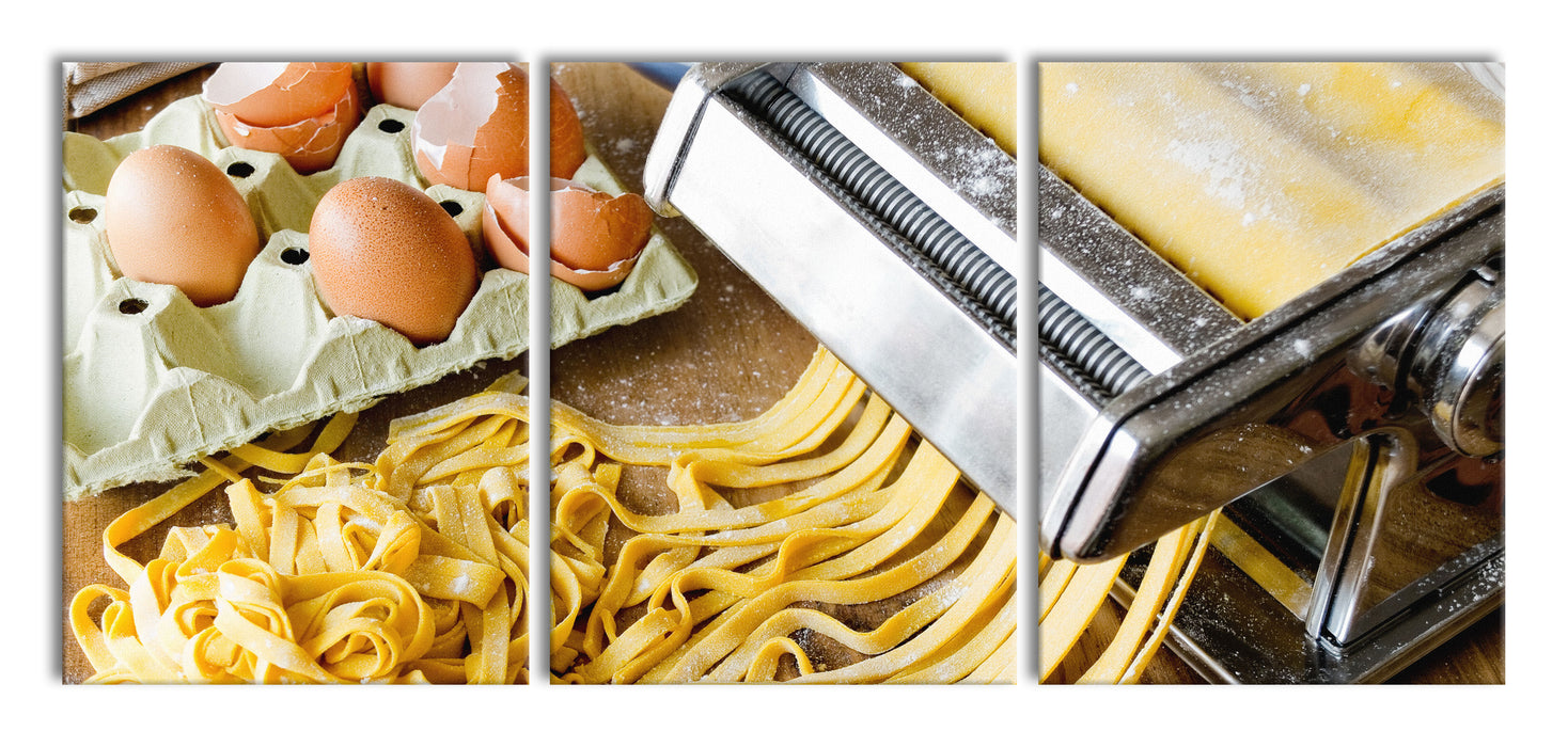 Nudelmaschine Pasta Italia, XXL Leinwandbild als 3 Teiler