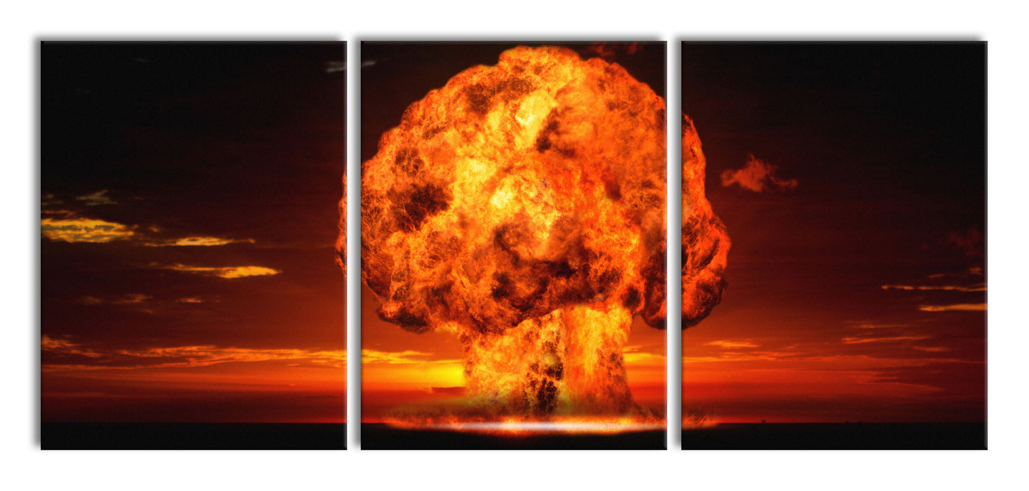 Gefährlicher Atomfeuerpilz, XXL Leinwandbild als 3 Teiler