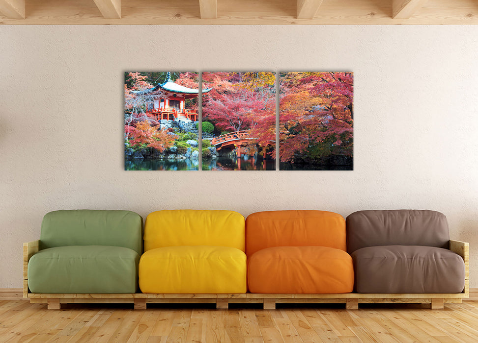 Wunderschönes Kloster in Japan, XXL Leinwandbild als 3 Teiler