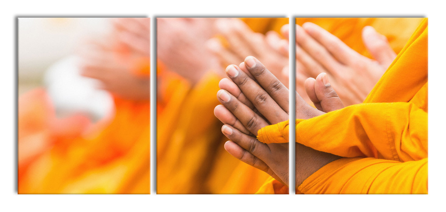 Betende Hände Mönche Tibet, XXL Leinwandbild als 3 Teiler